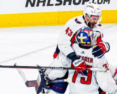 Caps pronikli do Stanley Cupu. Flyers riskovali, Detroit uspěl až po prodloužení