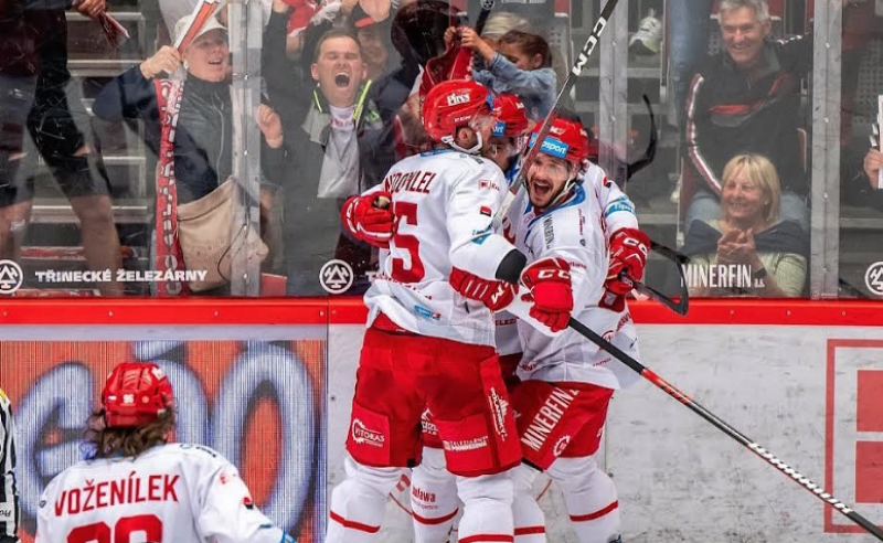 Obhájce vrátil sérii do Prahy. Spartě navíc bude scházet Řepík