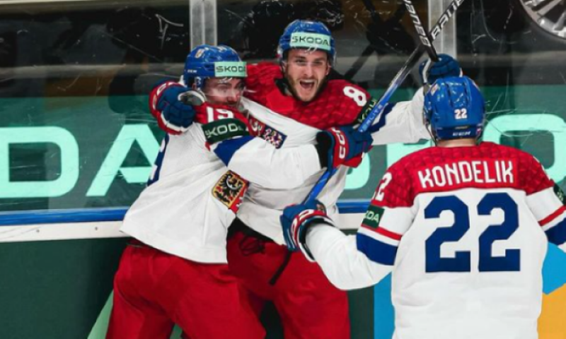 Norové v první třetině výrazně kousali. Česká reprezentace ale po vynikající třetí třetině slaví vítězství