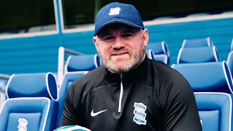 Zrada vedení a pád ke dnu již v roce 2009. Ferguson věděl, co se chystá, překvapil Rooney