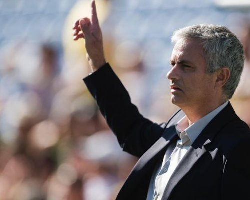 Real Madrid po Konatém míří na druhou posilu. Mourinho chce posílit pravý kraj obrany