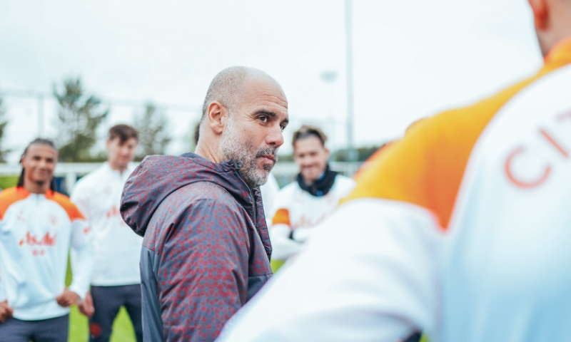 Nemůžeme držet hráče, kteří tu zůstat nechtějí, říká Guardiola. Alvarez přitom nemusí být jediný