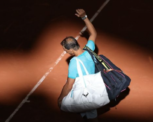 Velká čtyřka znovu spolu. Nadal se dojal, Murray ho hned poškádlil. Slzy střídal smích