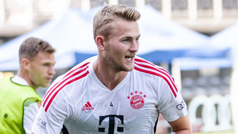 De Ligt a United? Může se to stát, nezastírá ředitel Bayernu