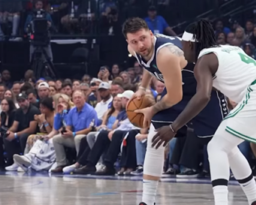 Dallas rozstřílel Boston a vrací sérii do TD Garden