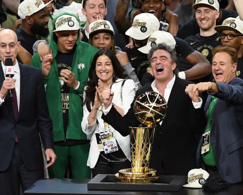 Boston přehrál v pátém utkání série Dallas a slaví rekordní osmnáctý titul!