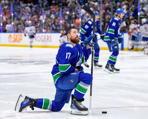 Nepostradatelný Hronek. Jeho zranění ohrožuje výkony Vancouveru jak při hře 5 na 5, tak i v oslabení