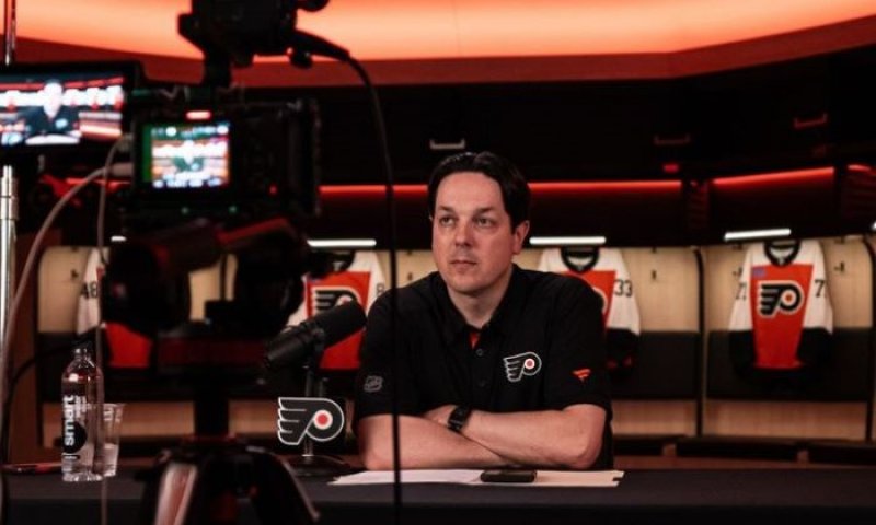 Briere se zase činil a Mičkov ve Philadelphii doplní Fedotova