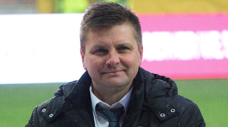 Zásadní problém je, že nevychováváme mladé hráče, pak ztrácíme krok, všímá si Uhrin