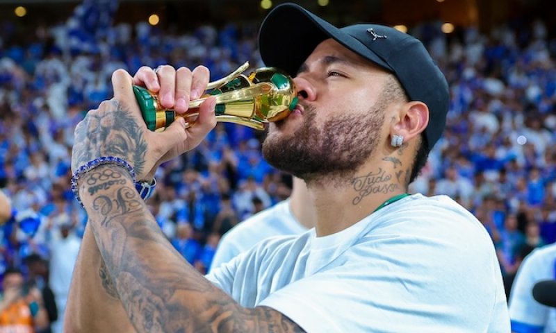 Rýsuje se přestupová pecka! Šéf Santosu potvrdil příchod Neymara