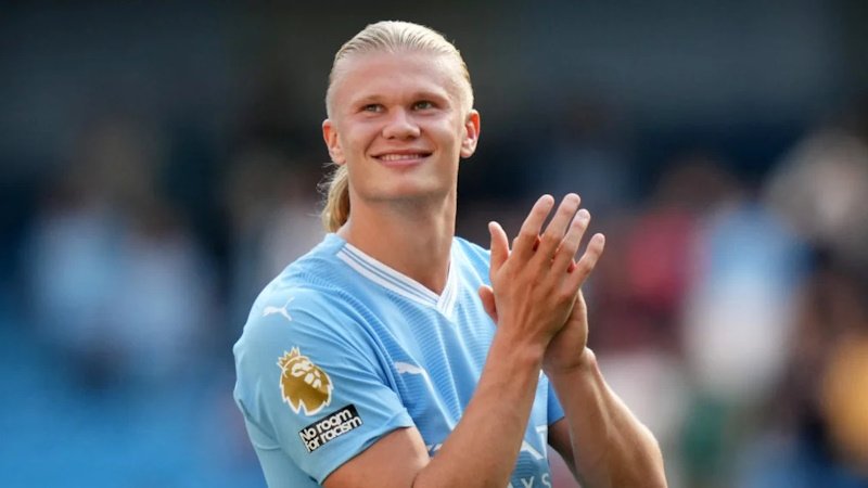 Erling Haaland: Sto gólů pro Manchester City a vyrovnání Ronaldova rekordu