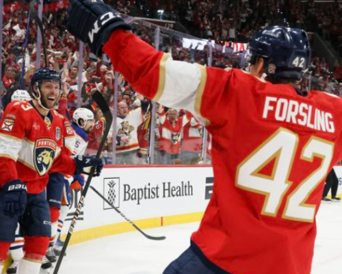 Úvodní finále Stanley Cupu si podmanil Bobrovskij. Vynuloval McDavida a spol. a Florida získala první bod