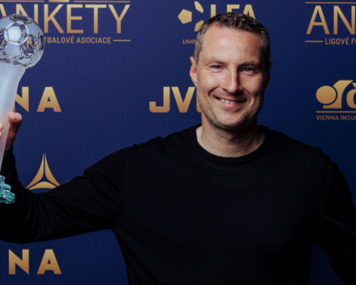 Otřesy ve Spartě. Priske ji opouští v tu nejhorší možnou chvíli