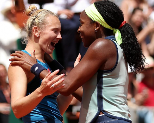 Siniaková společně s Gauff ovládla dámskou čtyřhru