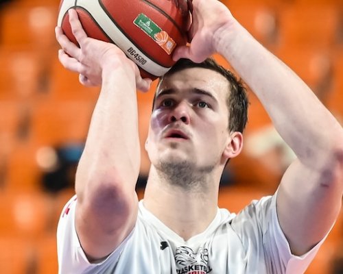 Nymburk pouští do Pardubic reprezentanta. Herní potenciál Kováře je zcela jinde, než ukazovaly jeho poslední výkony, hlásí trenér