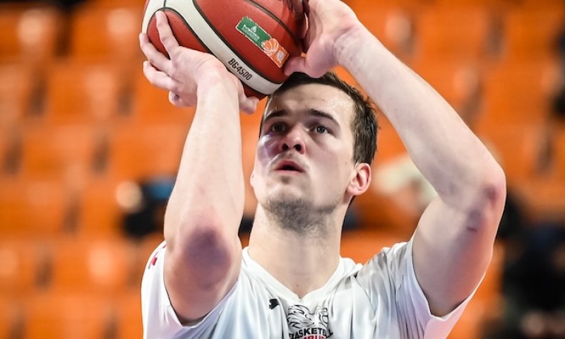 Nymburk pouští do Pardubic reprezentanta. Herní potenciál Kováře je zcela jinde, než ukazovaly jeho poslední výkony, hlásí trenér