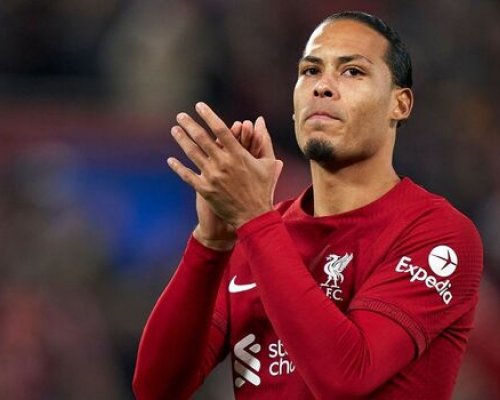 Van Dijk před nejasnou budoucností: Jednání probíhají, ale co bude dál, uvidíme