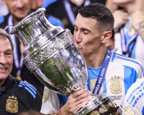 Konec dalšího velikána. Vale dal reprezentaci také Di María