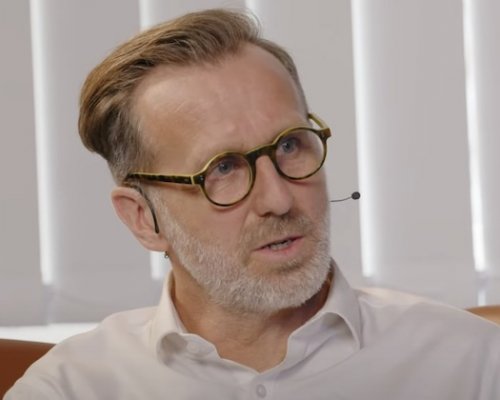Pomalu nám ujíždí vlak a jestli si to rychle neuvědomíme, odjede nám nadobro, říká Poborský o české reprezentaci