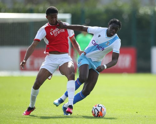 Pikantní přesun mezi rivaly! Arsenal bojuje s United o 16letého mladíka