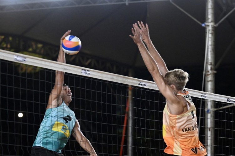 Nizozemský volejbalista odsouzený za znásilnění se kvalifikoval na olympiádu v Paříži. Nezůstane však v olympijské vesnici