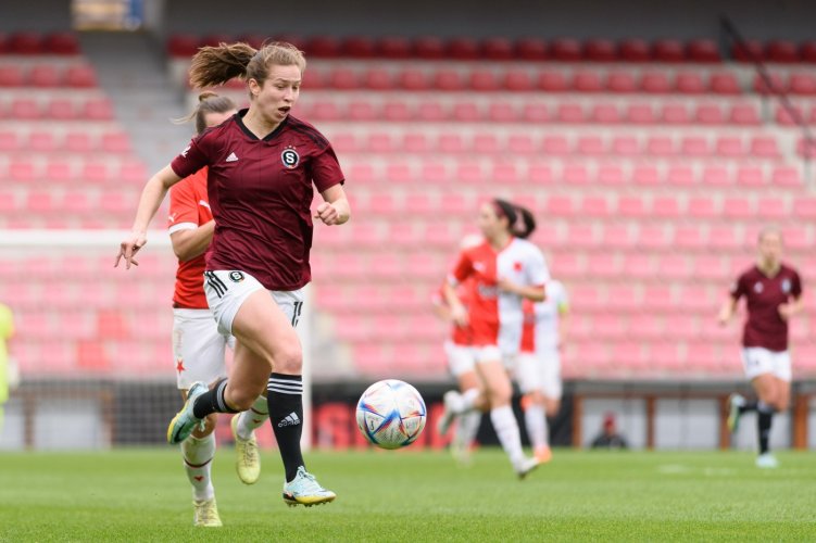 Posila z francouzského Guingamp. Stárová se vrací do Sparty