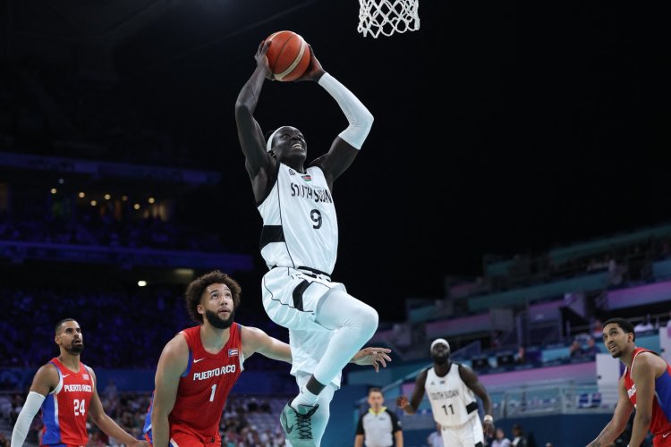 Historický úspěch Jižního Súdánu. První vítězný zápas v basketbalu na OH