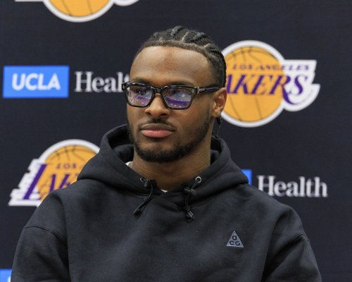 Protekce? Hloupý vtip, LeBronův syn si to zasloužil, brání se šéf Lakers