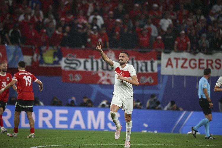 Zbláznil se?! UEFA vyšetřuje Turka kvůli extremistickému pozdravu