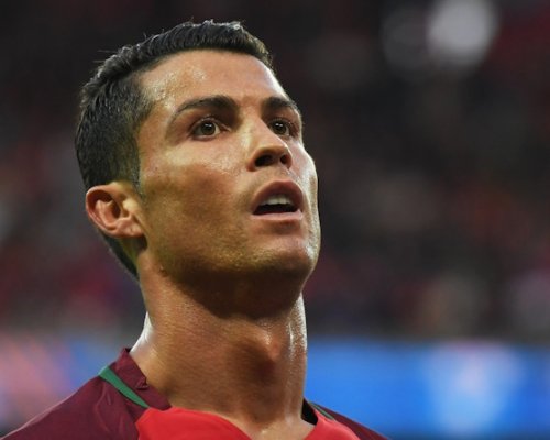 Cristiano Ronaldo přiznal, že možná nedosáhne mety 1 000 gólů, a naznačil možný odchod z fotbalu