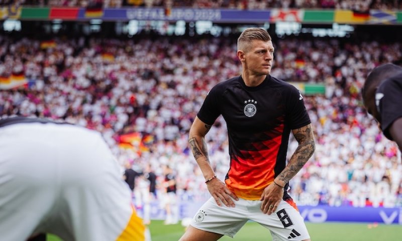Kroos se nevrátí domů a zůstane žít ve Španělsku: Narozdíl od velkých německých měst se tam nebojím pustit dceru večer ven