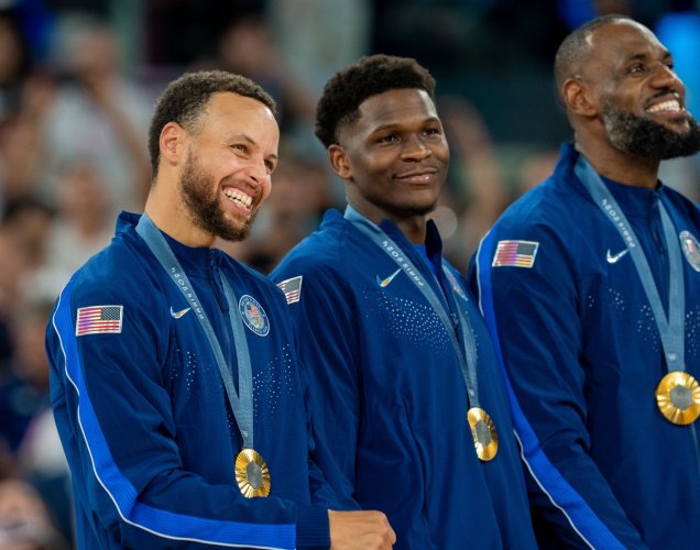 Dream Team slaví další titul! USA přemohly Francii, zářil Curry