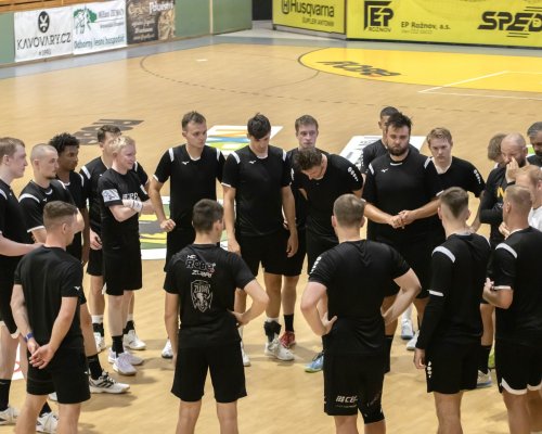 Karvinští sahali po zlatu. Zubří zůstává nadále bez výhry