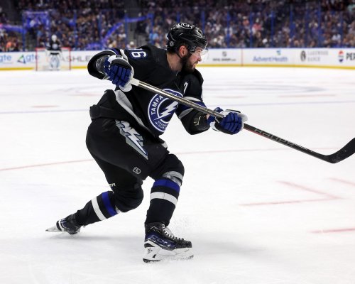 Superhvězda Tampy Bay vyhlášena nejlepším útočníkem NHL