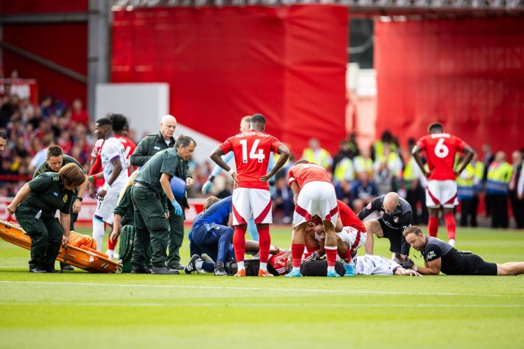Hororové zranění v Premier League, hráči nemohli věřit svým očím
