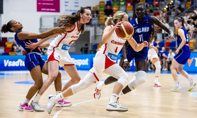 Naše hra byla málo pestrá, řekla po další výhře koučka českých basketbalistek Ptáčková. Ve finále si reprezentace zopakuje bitvu s Koreou