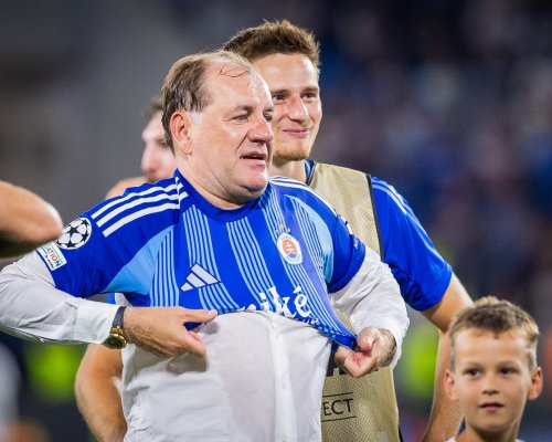 Teď si s těmi 30 analytiky mohou udělat analýzu, proč hráli tak naivně, rýpl si kouč Slovanu do Midtjyllandu