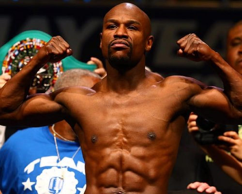 Neporažený boxer Floyd Mayweather žaluje bývalé spolupracovníky o astronomické miliardy