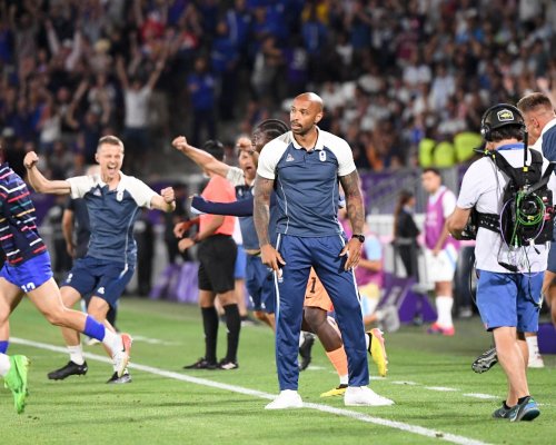 Thierry Henry v šoku: Saka mě ohromil, nevěděl jsem, že dosáhne takové úrovně