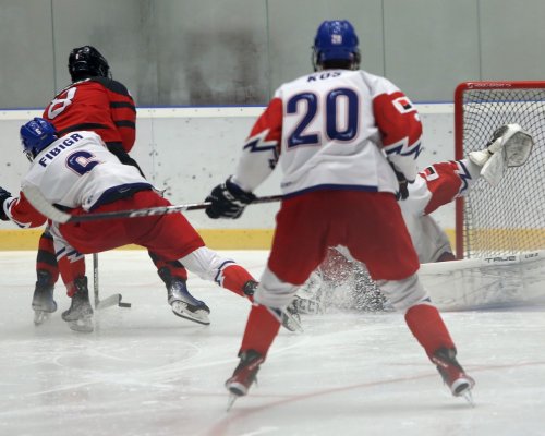 Osmnáctka na závěr přípravy zaskočila Kanadu! Skvělá generálka před startem Gretzky Cupu
