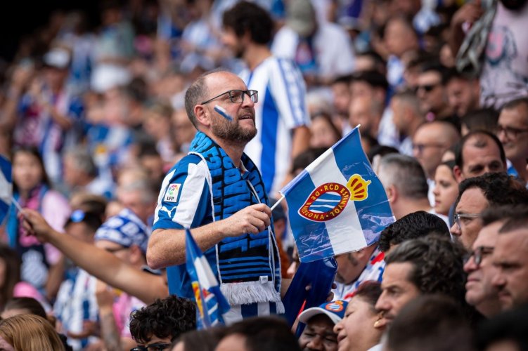 Další Čech v LaLize? O služby českého reprezentanta má zájem nováček soutěže