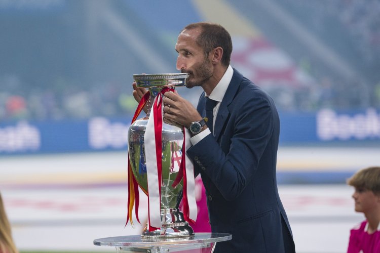 Chiellini nikdy skutečně neopustil Bianconeri, nechali se slyšet v Juventusu po angažování této klubové ikony
