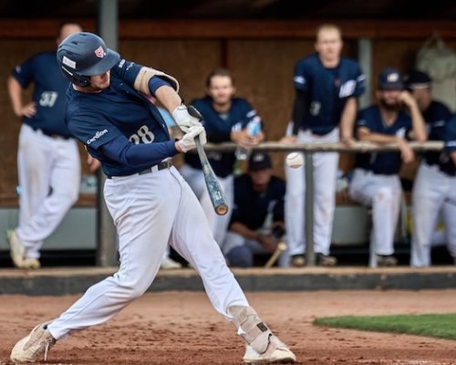 Hroši, nebo Draci? Baseballová extraliga stále nemá vítěze, v Brně se ale může slavit už ve čtvrtek večer...