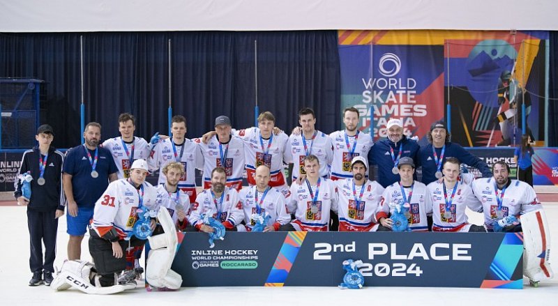 Zlato bylo na dosah! Čeští in-line hokejisté prohráli ve finále v italském Roccarasu s USA