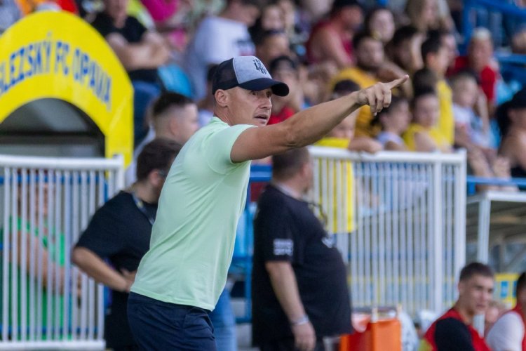 Období po Apokalypse. Člověk si uvědomí, že sport je až druhořadá záležitost, říká kouč Opavy Zápotočný