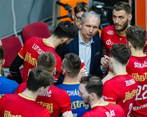 Volejbalový mistr si byl nucen zvolit nového kapitána. Volba padla na nejzkušenějšího muže Jihostroje