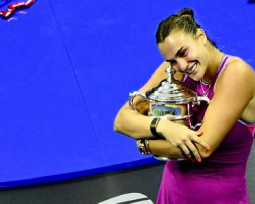 Domácí první šanci k triumfu nevyužili. Dámskou dvouhru ovládla Sabalenka
