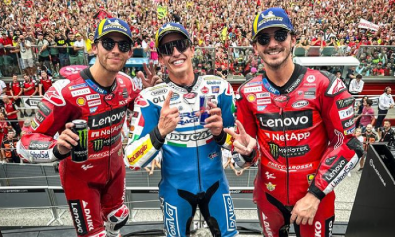Salač po stíhací jízdě sedmý, v MotoGP znovu uspěl Márquez