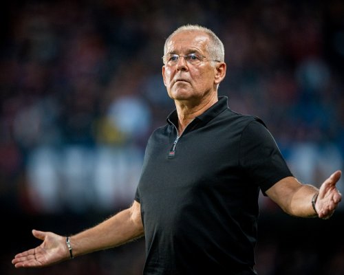 Zůstáváme na špičkách, hráče sháníme do každé řady. Přemlouvat ale nikoho nebudu, vzkázal trenér Rada
