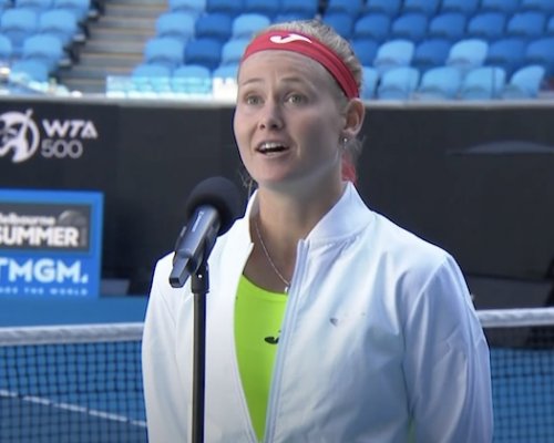 Bouzková na Bogdanovou neumí. Její třetí neúspěch s Rumunkou doprovodil i nelichotivý "kanár"